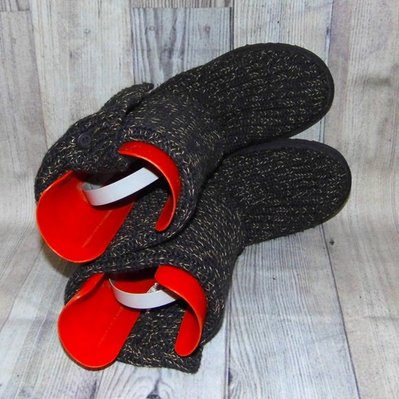 UGG Classic Cardy Black/Gold Knit/Sheepskin(Footbeds) Boots Womens Size 7 - Picture 7 of 9